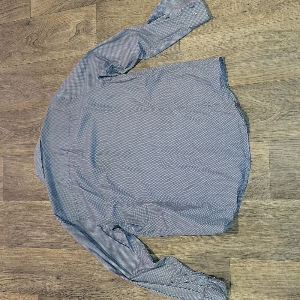 Slim fit Perry Ellis pattern button down - Picture 2 of 6